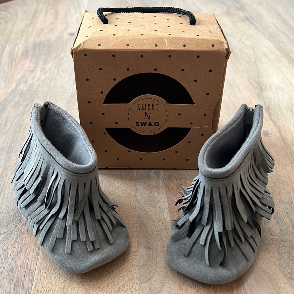 SWEET N SWAG Moccasins - Picture 5 of 5